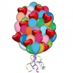 Букет из 39 воздушных шаров «Сердца среди шаров»