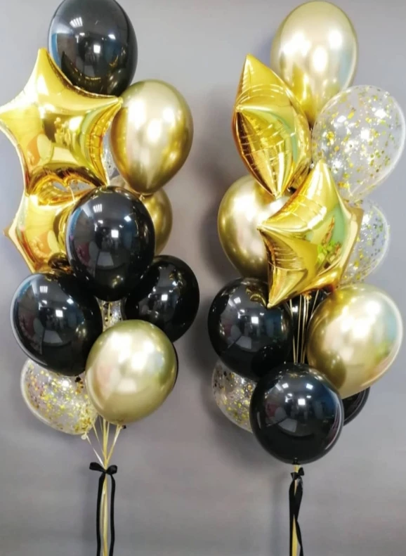 Фонтаны из черных и золотых шаров
