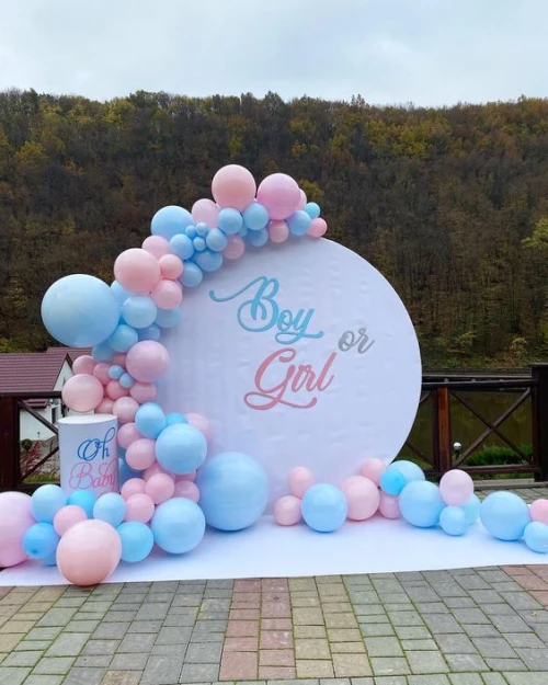 Фотозона из шаров Тайна рождения